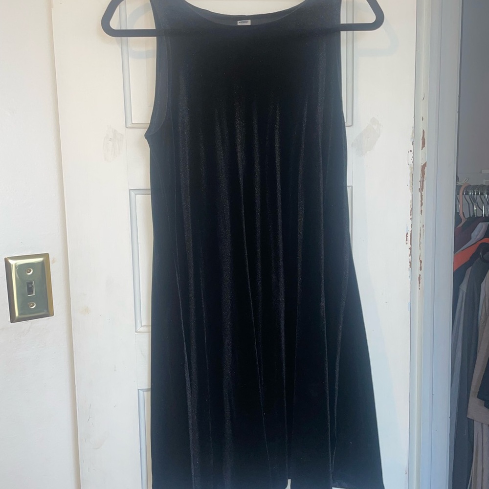 Old Navy Classic Black Midi Dress